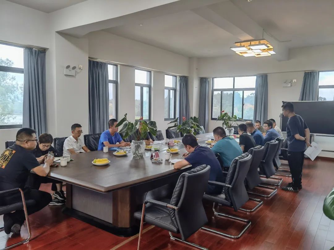 1662349622442215.jpg 建水縣生活垃圾轉運系統工程地基基礎、主體結構順利通過驗收1.jpg